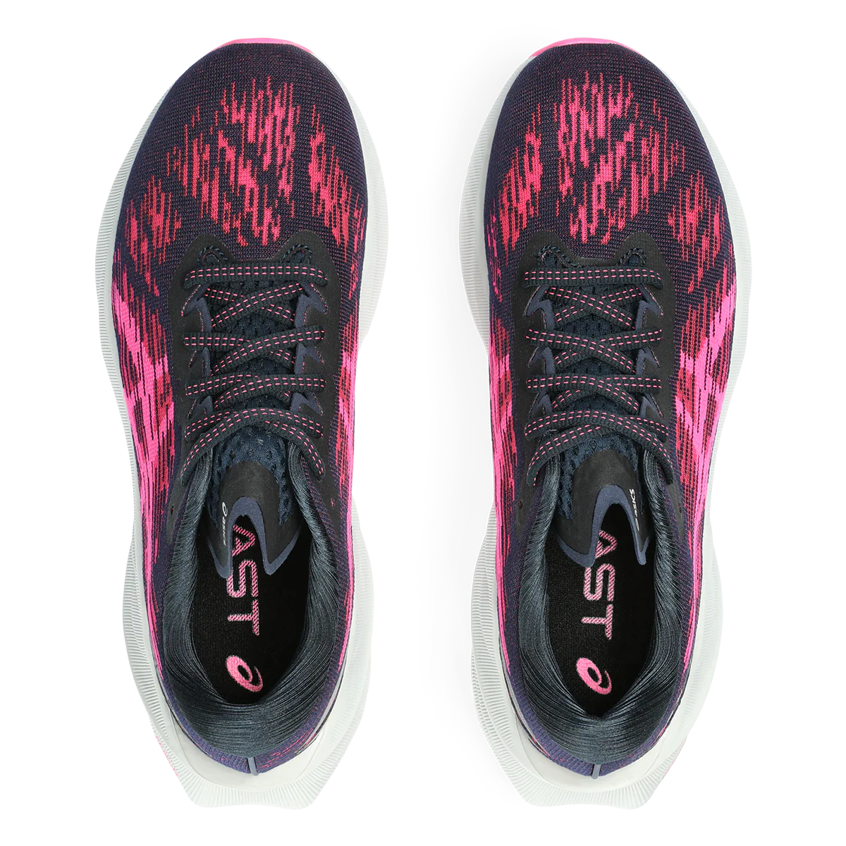 Asics Novablast 3 - Image 15