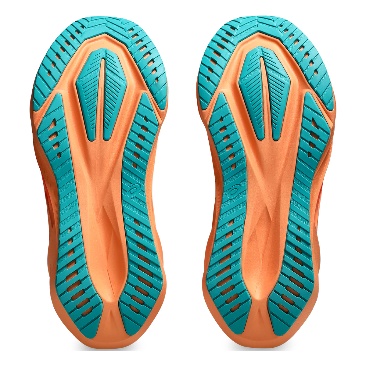 Asics Novablast 5 - Image 4
