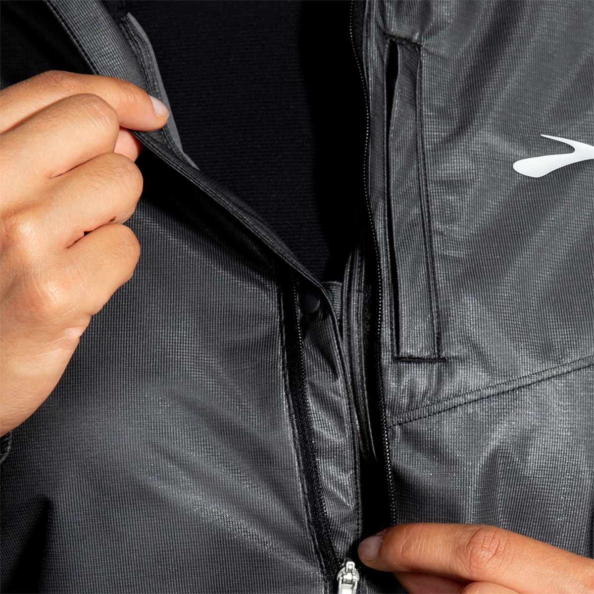 Brooks All Altitude Jacket - Image 5