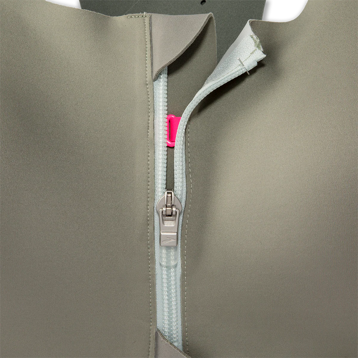 Brooks Dare Zip Run Bra 2.0 - Image 24