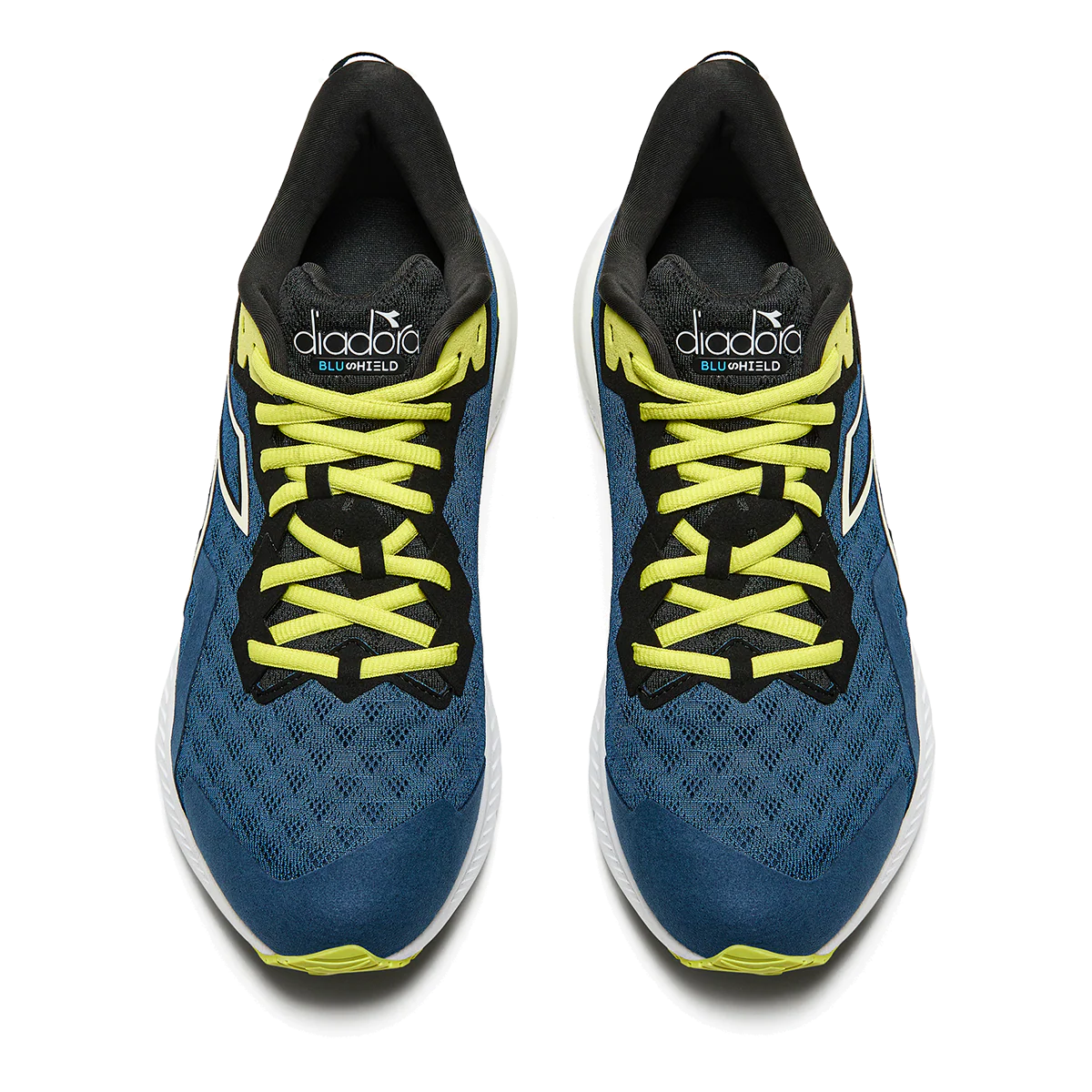 Diadora Mythos Blushield Volo 3 - Image 2