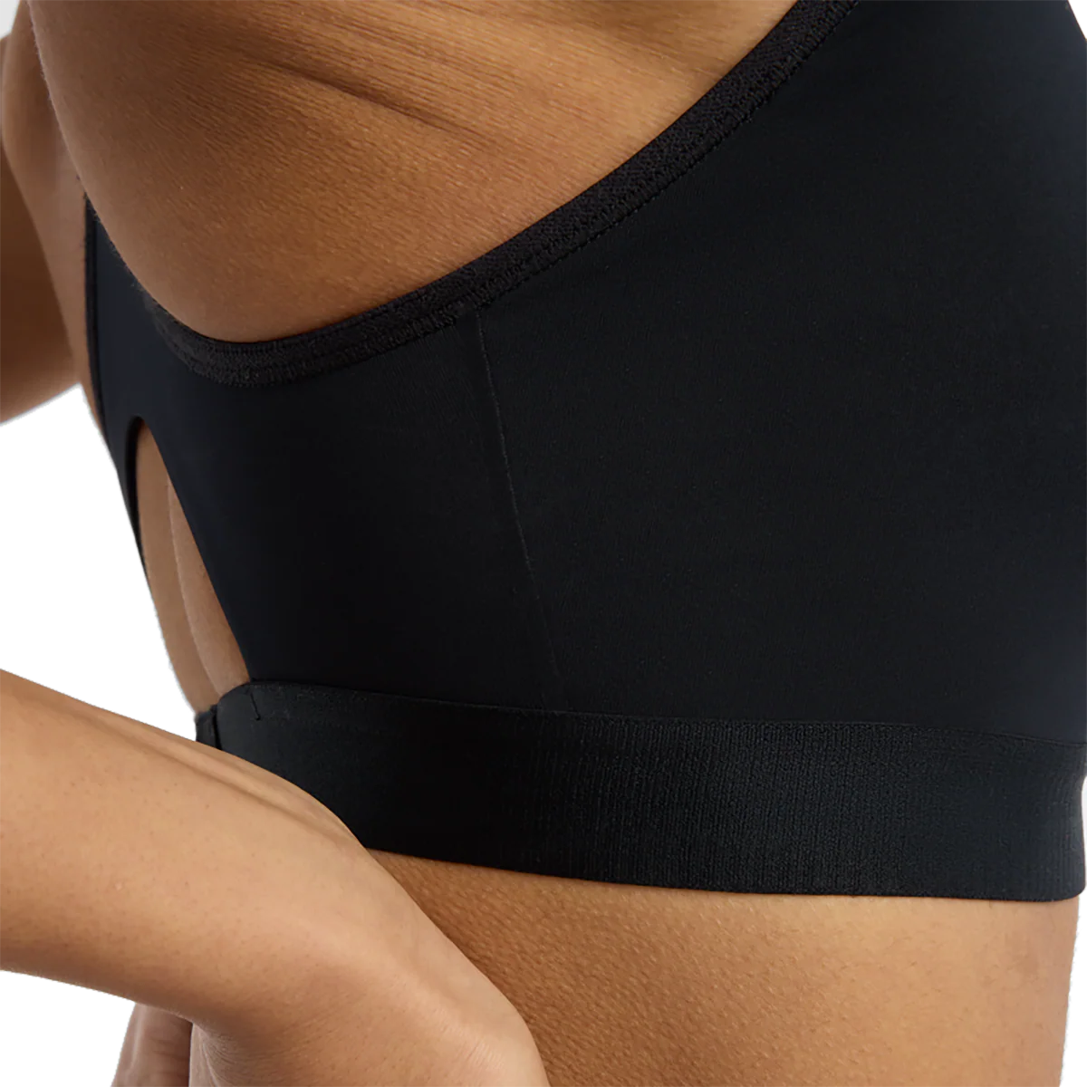New Balance Essential Run Bra - Image 6