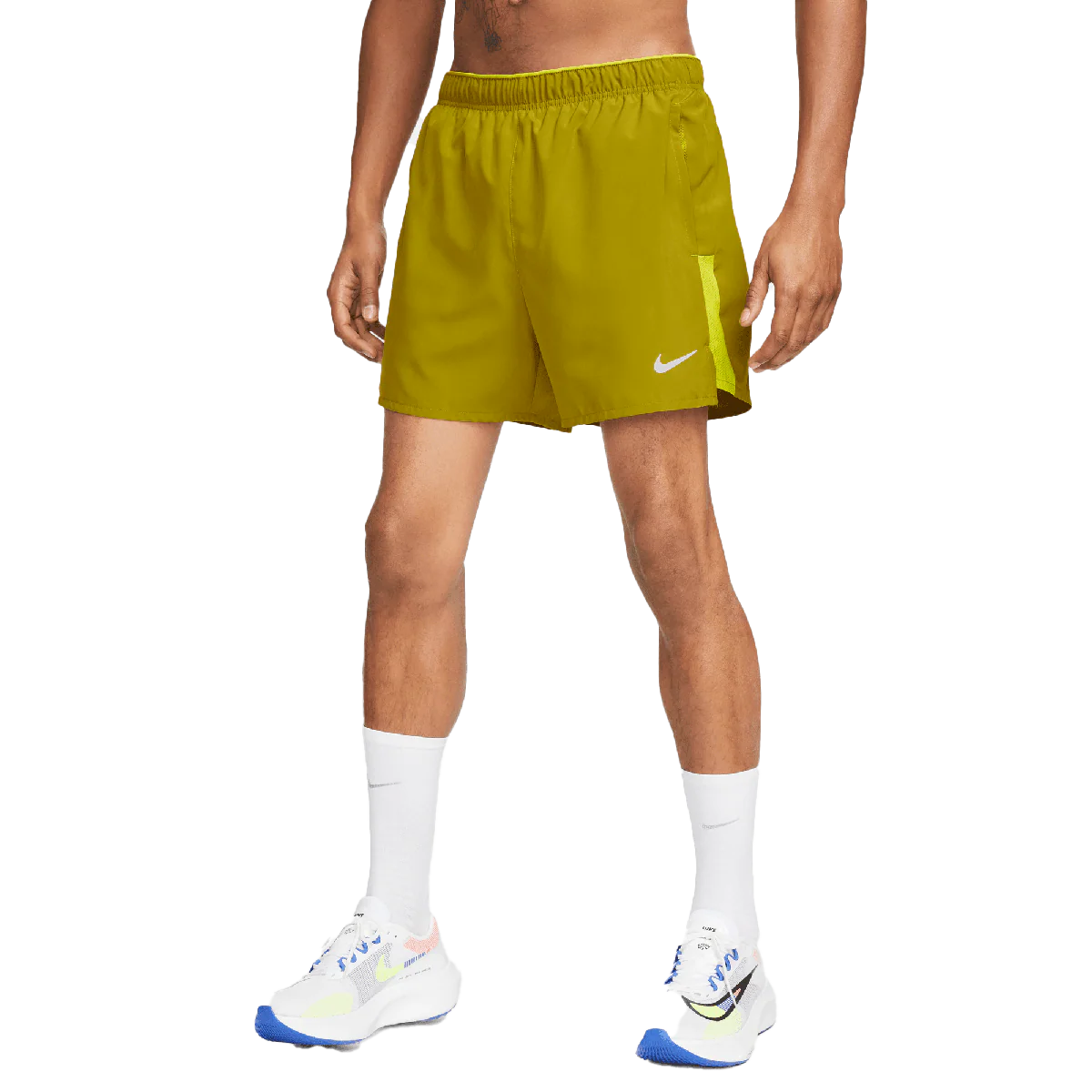 Nike Dri-FIT Challenger Short - Image 19