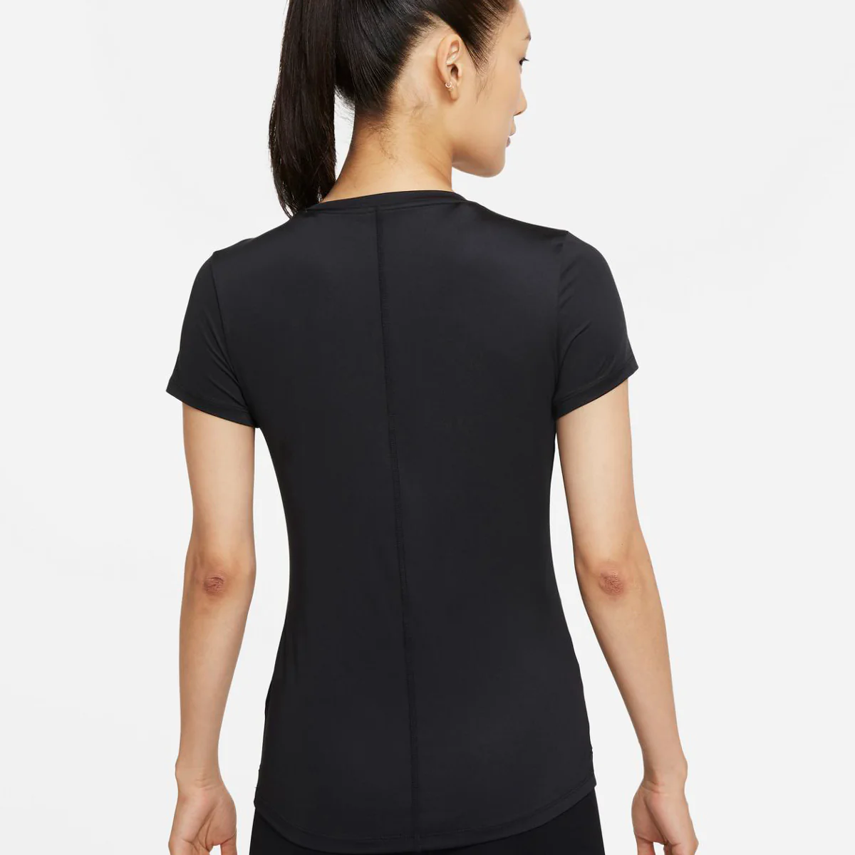 Nike Dri-FIT One Shortsleeve - Image 2