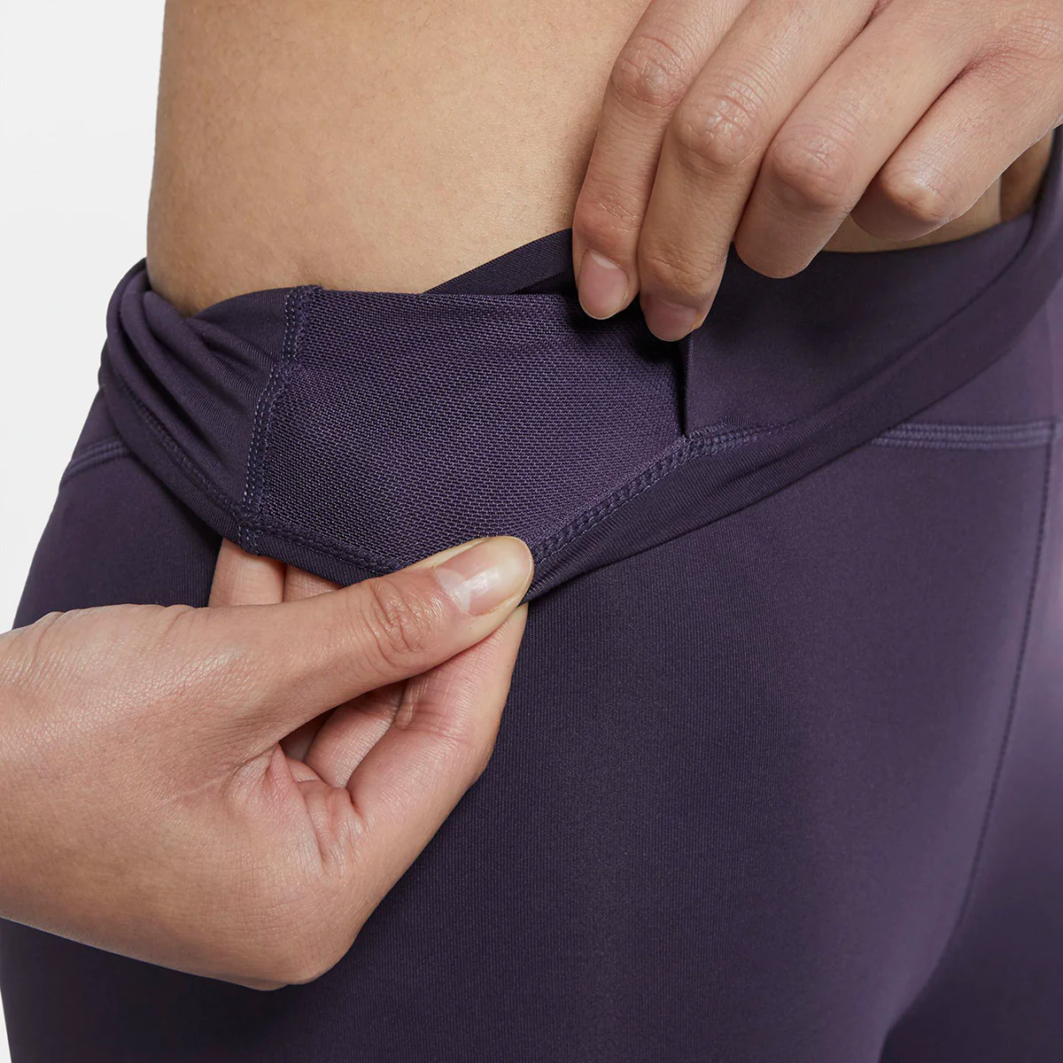 Nike One Luxe 7/8 Tights - Image 10