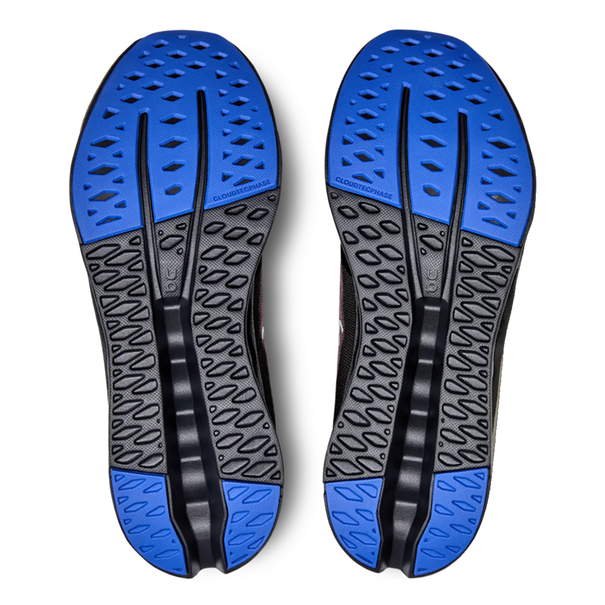 On Cloudsurfer - Image 16