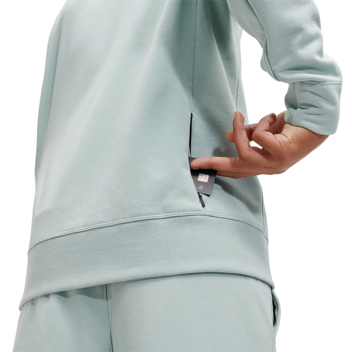 ON Crew Longsleeve - Image 24