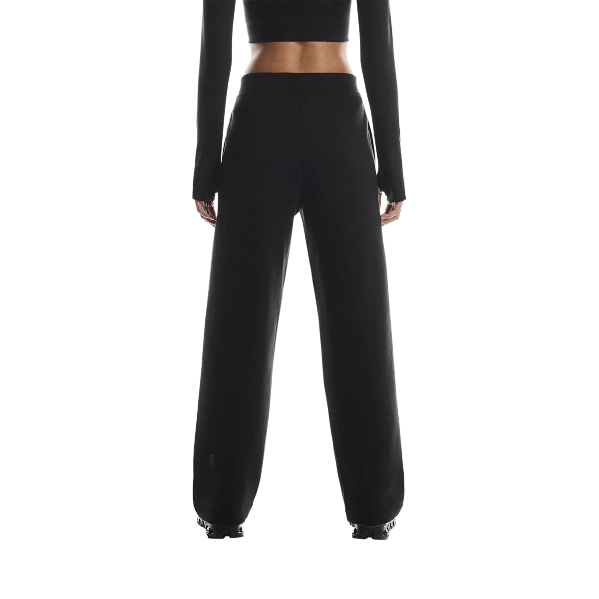 ON Focus Tech Sweatpants - Image 4