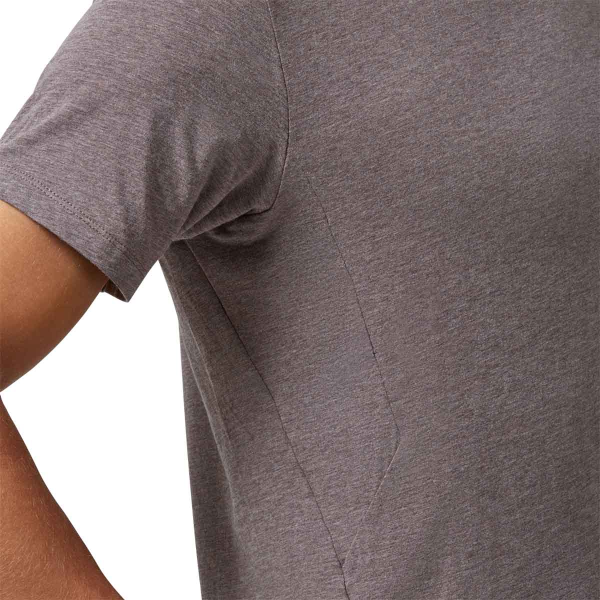 On Performance Active-T Shortsleeve - Image 9