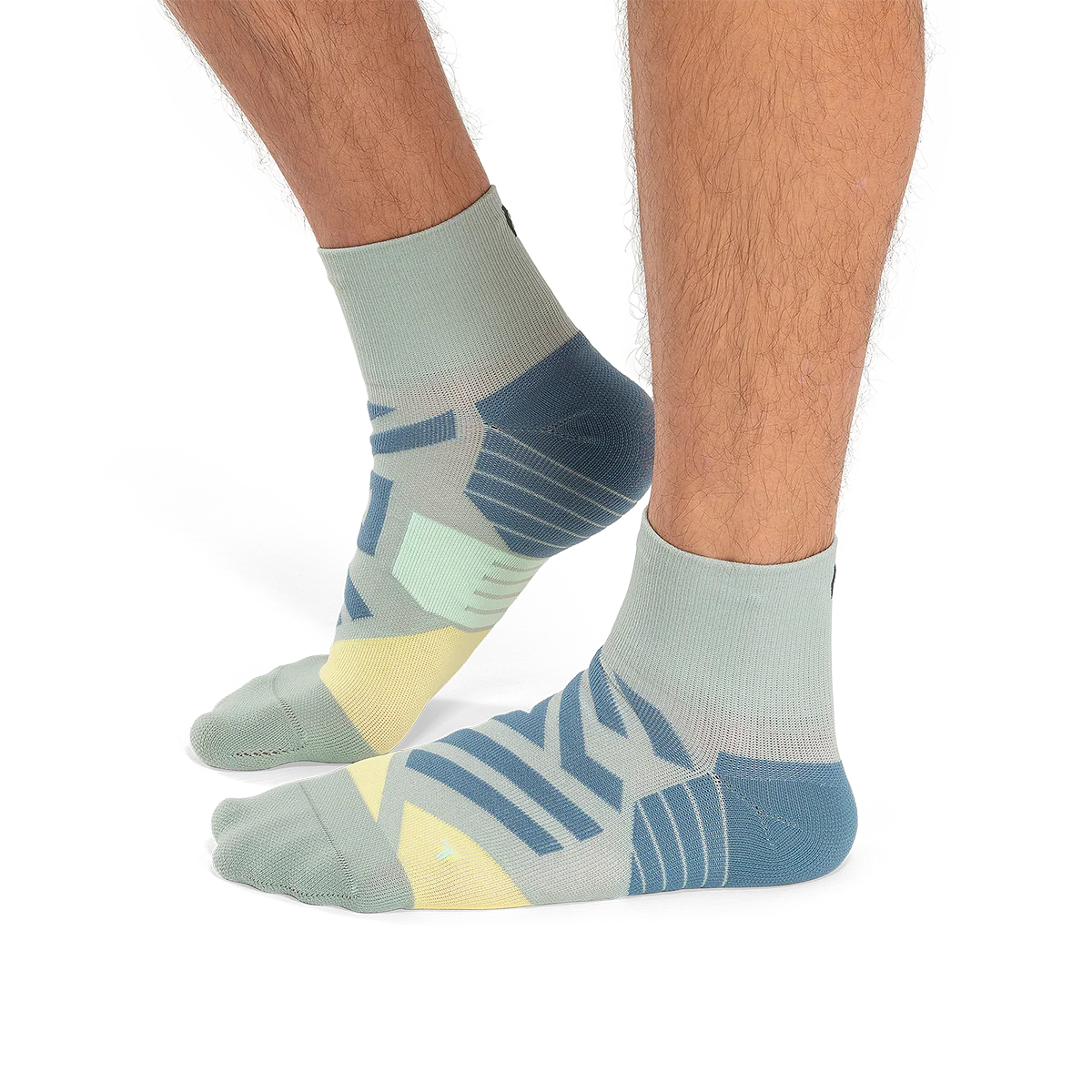 On Performance Mid Sock - Image 19