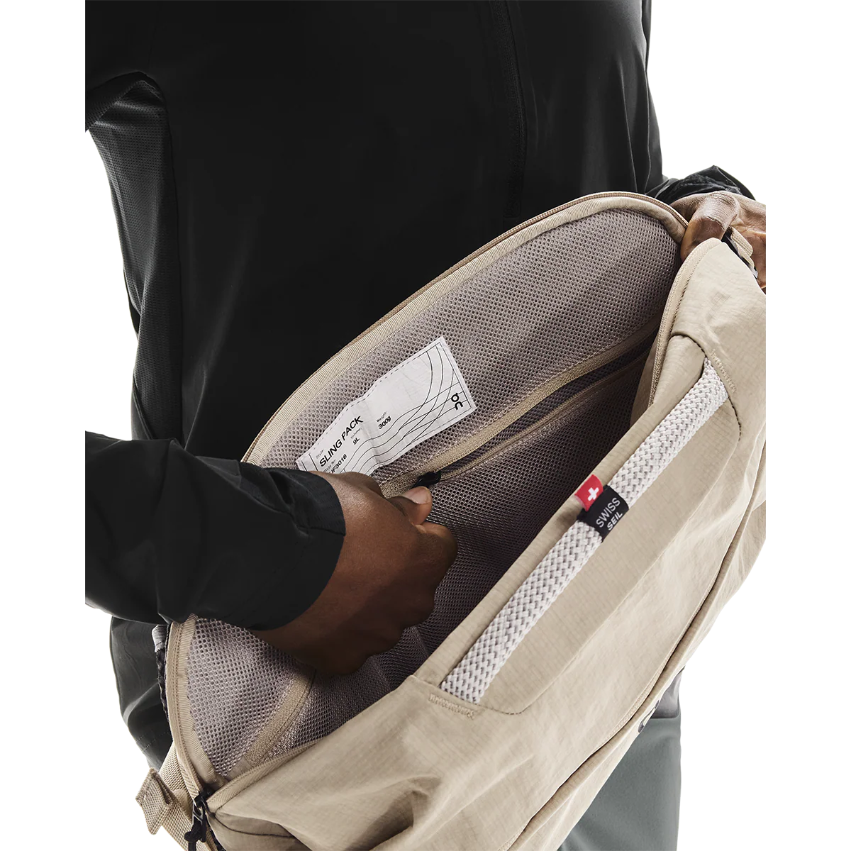 ON Sling Pack 9L - Image 13