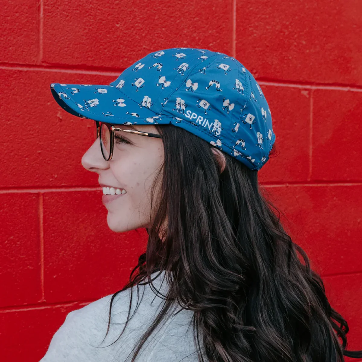 Sprints Race Day Hat White Navy Unisex - Image 3